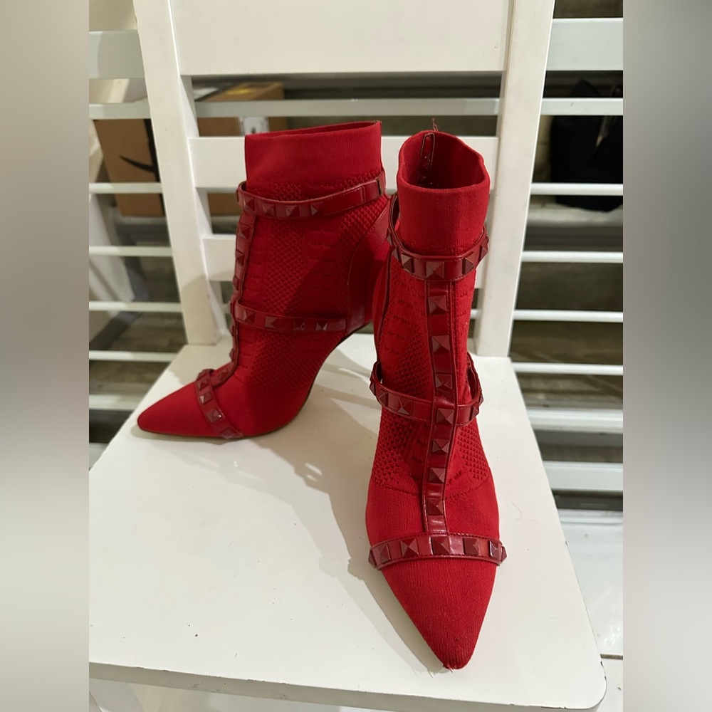 Jessica Simpson 7 1/2 red booties